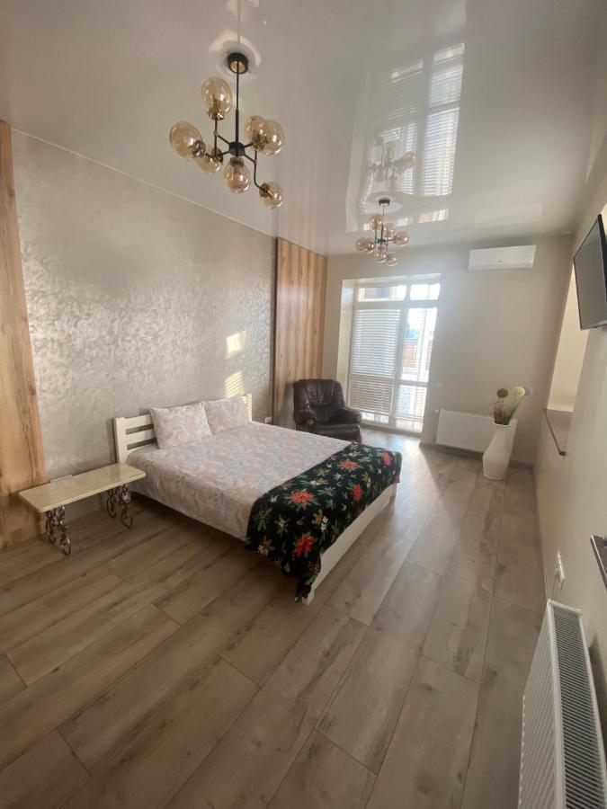 Lux Apartment & Центр,Жк Театральний Rivne Dış mekan fotoğraf